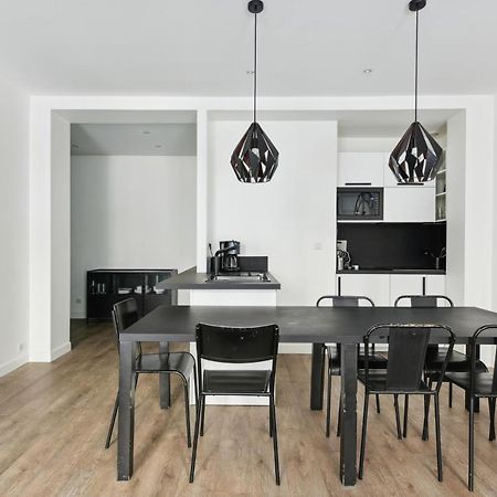Elegant Appartement Dans Le Quartier Concorde A Paris Exterior foto
